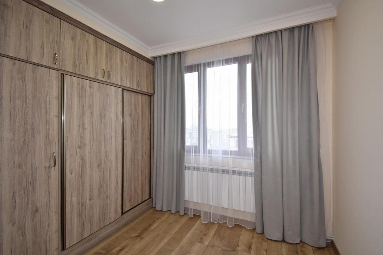 2 Bedroom Apartment, Quiet And Spacious Γιερεβάν Εξωτερικό φωτογραφία
